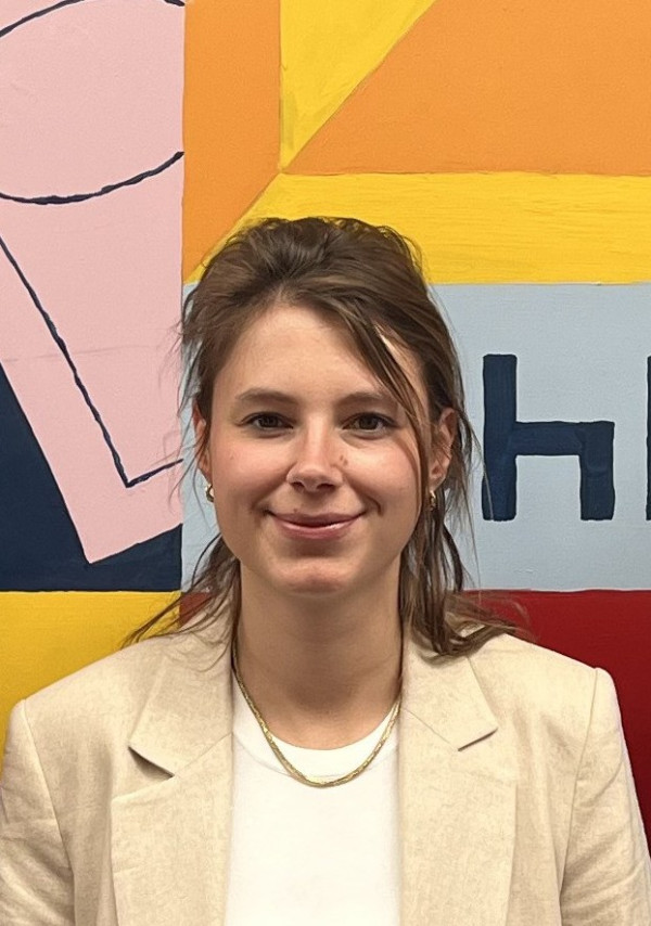  L.C.P. (Laure) van der Sanden