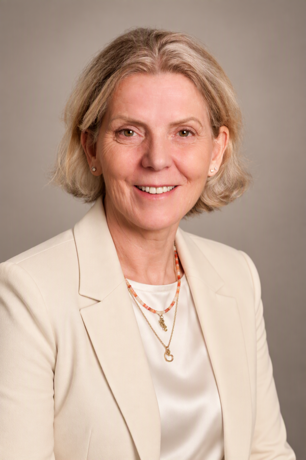  S.L. (Sylvia) Stam