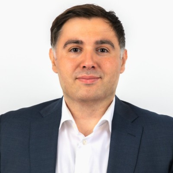  U. (Uğur) Öztürk