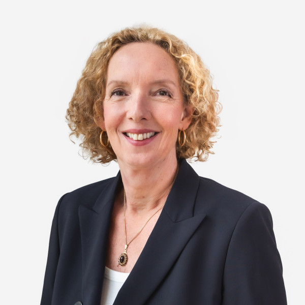  C.M. (Carine) van den Brink