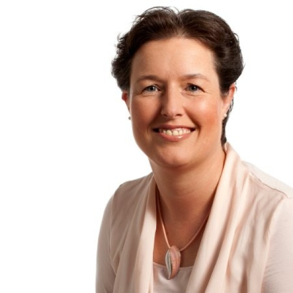  L. (Leonie) de Best