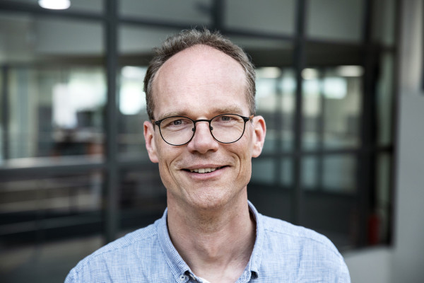  J. (Jan) Van der Schueren