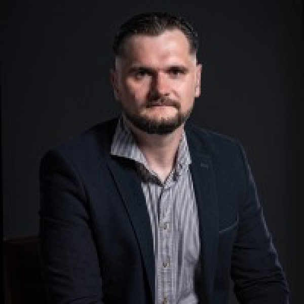  R.V. (Ruslan) Forostianov