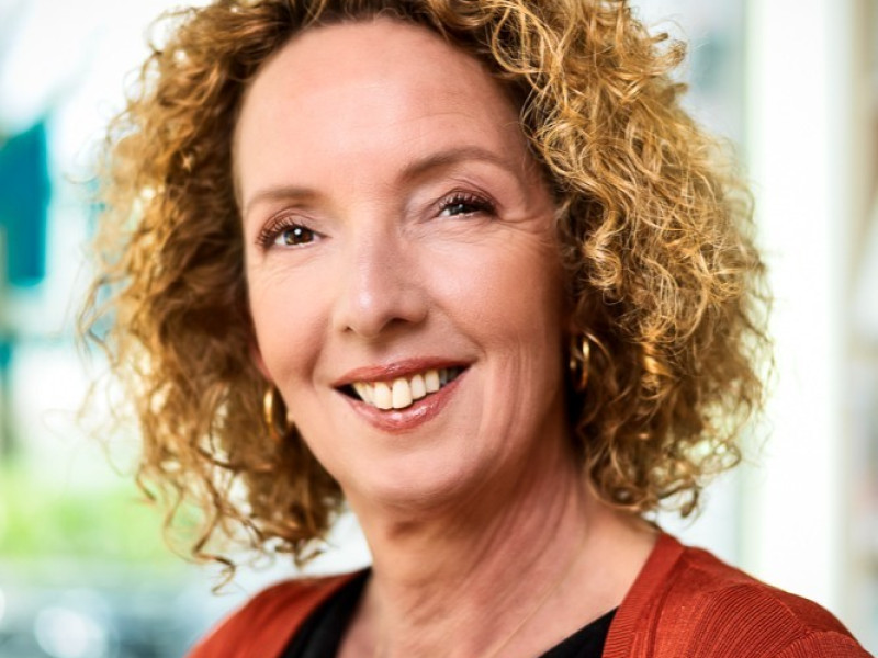  C.M. (Carine) van den Brink