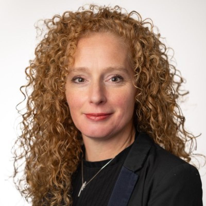 Profile picture Dr. E.M. (Ester) Weijers